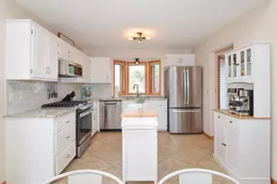 882 115th Ave NE, Blaine, MN 55434 - Photo 7