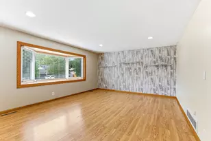 3855 66th St E, Inver Grove Heights, MN 55076 - Photo 3