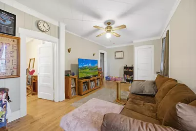 1083 Chatsworth Street N, Saint Paul, MN 55103 - Photo 9