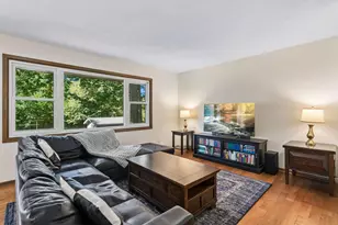 1755 Ithaca Ln N, Plymouth, MN 55447 - Photo 9