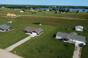 202 Cozy Oak Dr E, Ottertail, MN 56571 - Photo 7