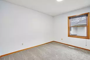 18669 Clear View Ct, Minnetonka, MN 55345 - Photo 23