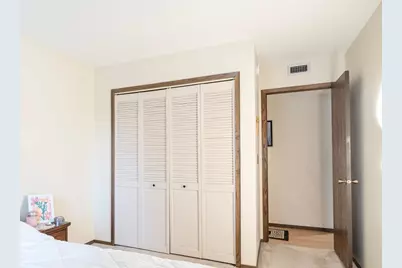 132 Demont Avenue E #326, Little Canada, MN 55117 - Photo 19
