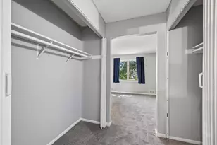 5815 Lake Curve Ln, Brooklyn Center, MN 55429 - Photo 25