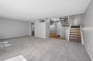 5815 Lake Curve Ln, Brooklyn Center, MN 55429 - Photo 15