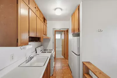 826 5th Street E, Saint Paul, MN 55106 - Photo 5