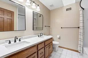 1316 Summit Oaks Dr, Burnsville, MN 55337 - Photo 23