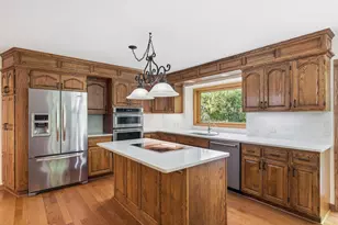 1316 Summit Oaks Dr, Burnsville, MN 55337 - Photo 5