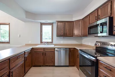 16501 29th Avenue N, Plymouth, MN 55447 - Photo 11