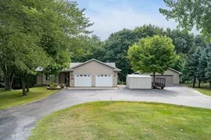 142 Jacks Dr, Madison Lake, MN 56063 - Photo 1