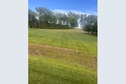 1630 Edgewater Drive E, Lake Benton, MN 56149 - Photo 1