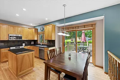 11412 Louisiana Avenue S, Bloomington, MN 55438 - Photo 5