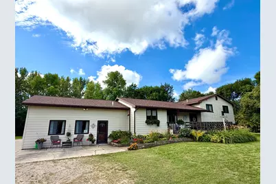 40624 Highway 11, Roseau, MN 56751 - Photo 1