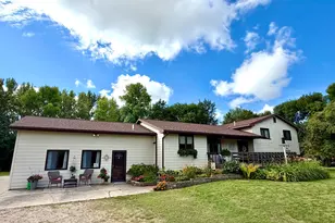 40624 Hwy 11, Roseau, MN 56751 - Photo 1