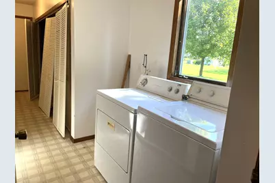 110 S 4th Avenue W, Truman, MN 56088 - Photo 31