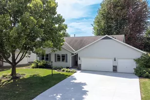 2452 Eagle Valley Dr, Woodbury, MN 55129 - Photo 49