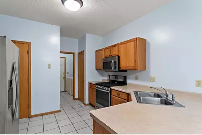 6496 15th Street Place N, Oakdale, MN 55128 - Photo 3