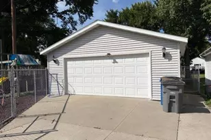 1216 4th Ave N, Moorhead, MN 56560 - Photo 3