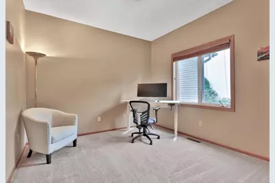 17408 Tessmer Court, Eden Prairie, MN 55347 - Photo 13