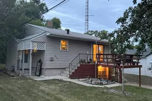 721 Riverside Ct, Fergus Falls, MN 56537 - Photo 5