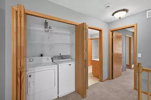 3341 Jansen Way, Vadnais Heights, MN 55127 - Photo 23