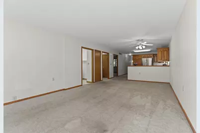 527 1st Avenue SE, Stewartville, MN 55976 - Photo 5