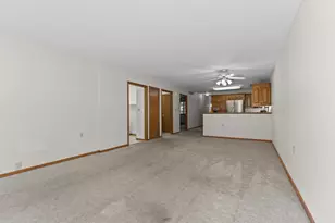 527 1st Ave SE, Stewartville, MN 55976 - Photo 5