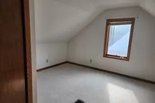 2010 3rd Ave NE, Austin, MN 55912 - Photo 19