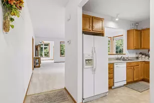 7290 Bordner Dr, Inver Grove Heights, MN 55076 - Photo 5