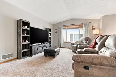 577 Kendall Drive, Hastings, MN 55033 - Photo 5
