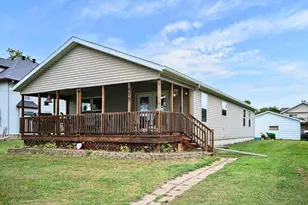 405 E Rushford Ave, Rushford, MN 55971 - Photo 1