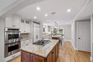 2526 Crosby Rd, Wayzata, MN 55391 - Photo 11