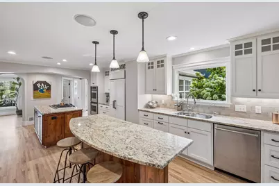 2526 Crosby Road, Wayzata, MN 55391 - Photo 9