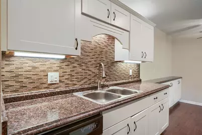 4201 Lakeside Avenue N #302, Brooklyn Center, MN 55429 - Photo 7