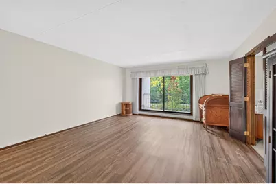 2465 Londin Lane E #212, Maplewood, MN 55119 - Photo 7