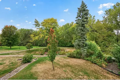 2465 Londin Lane E #212, Maplewood, MN 55119 - Photo 9