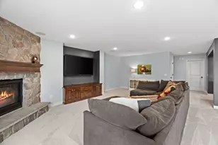 13273 Carlingford Ln, Rosemount, MN 55068 - Photo 79