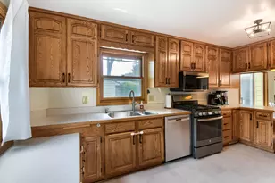 1417 18th St NW, New Brighton, MN 55112 - Photo 9