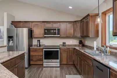 101 Skylark Drive, Mankato, MN 56001 - Photo 9