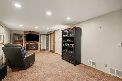 8320 Isle Avenue S, Cottage Grove, MN 55016 - Photo 17