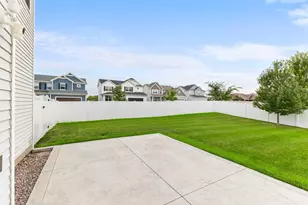 18097 Hartlin Ave, Lakeville, MN 55044 - Photo 43