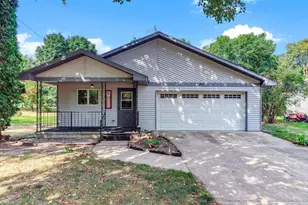 347 Spruce Dr E, Annandale, MN 55302 - Photo 1