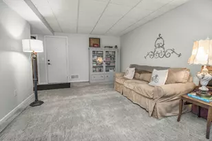 719 Summit Ave, Saint Paul, MN 55105 - Photo 35