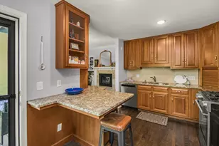 719 Summit Ave, Saint Paul, MN 55105 - Photo 15