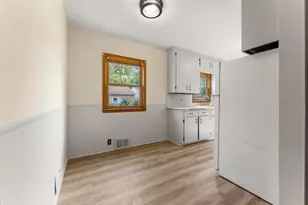 2849 Jersey Ave S, Saint Louis Park, MN 55426 - Photo 17
