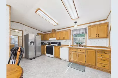 701 Oak Avenue, Madison Lake, MN 56063 - Photo 3