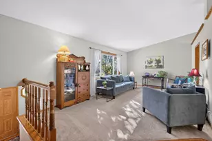5773 Ridge Creek Rd, Shoreview, MN 55126 - Photo 7
