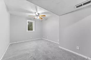 1002 Matilda St, Saint Paul, MN 55117 - Photo 15