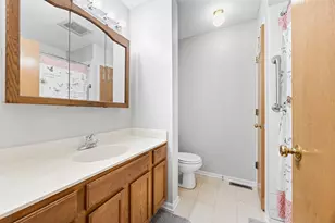 1002 Matilda St, Saint Paul, MN 55117 - Photo 9