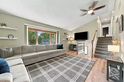 1568 27th Avenue NW, New Brighton, MN 55112 - Photo 5